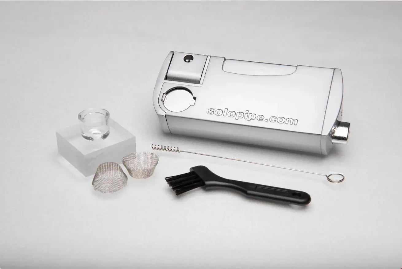 THE ORIGINAL SOLOPIPE  SELF IGNITING PIPE (GLASS BOWL INCLUDED)